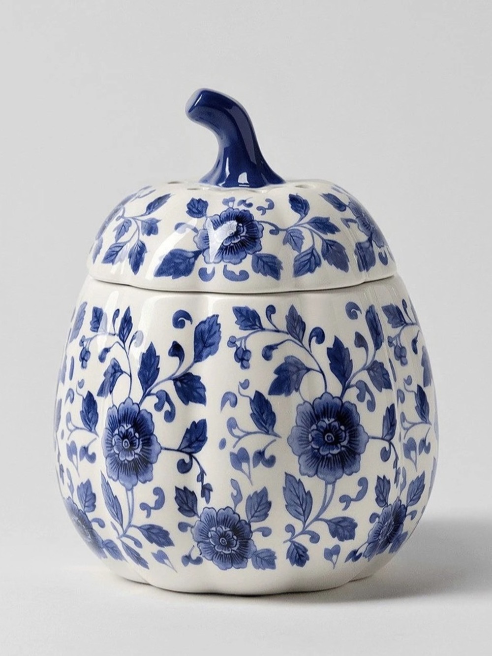 Scentsy Indigo Vine Pumpkin Warmer Blue & White NWT